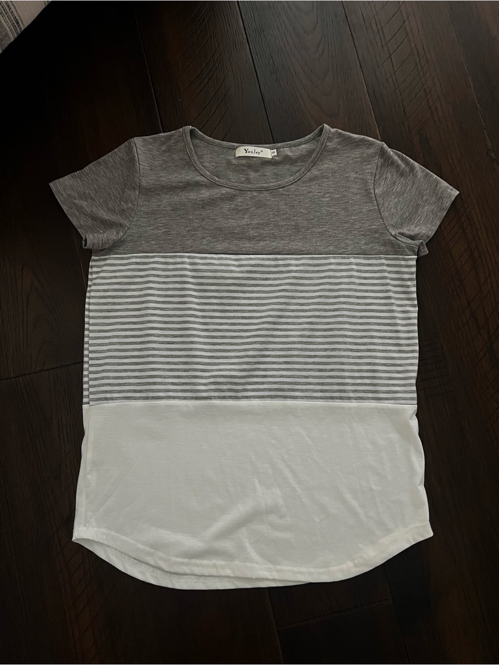 Gray & White Colorblock Striped Tee
